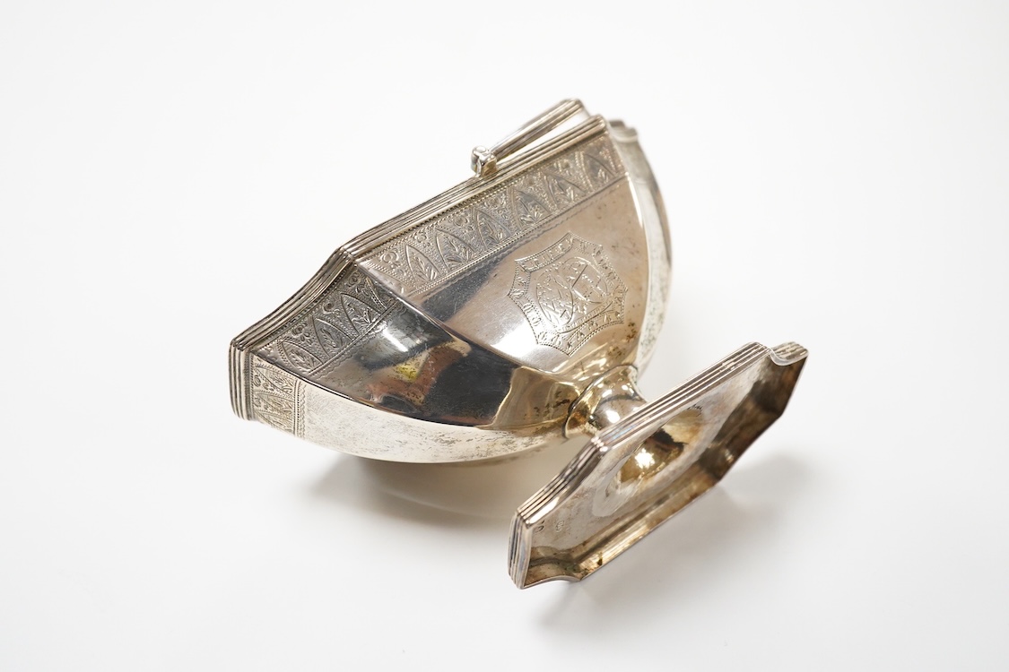 A George III silver boat shaped pedestal sugar basket, Henry Chawner, London, 1791, length 12.8cm, 5.3oz.